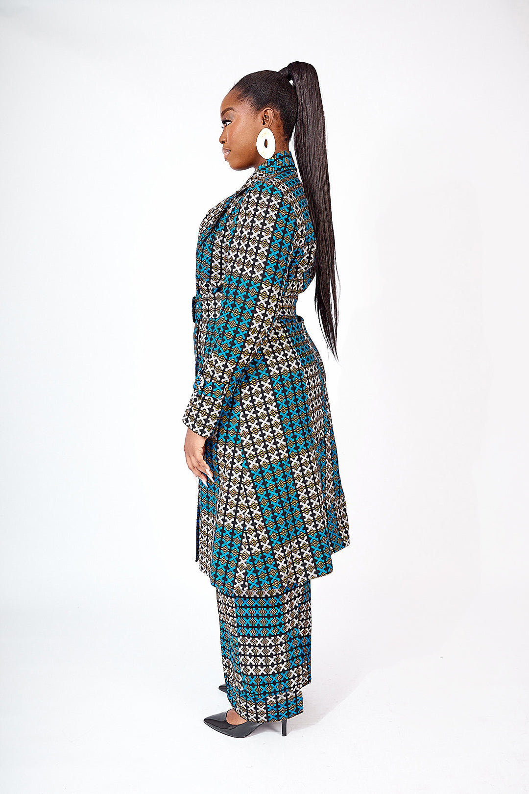 JAQUETA REMI TRENDCH COM ESTAMPA AFRICANA